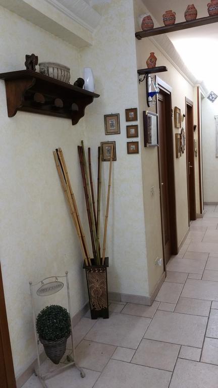 Bella Roma Domus Acomodação com café da manhã Exterior foto
